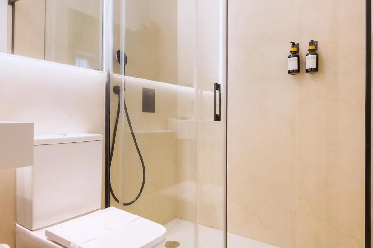 Luxurious Studio Located In Casa Pilatos Seville Apartment